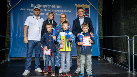 Ministerpräsident Rhein beim Drillingstreffen 2025